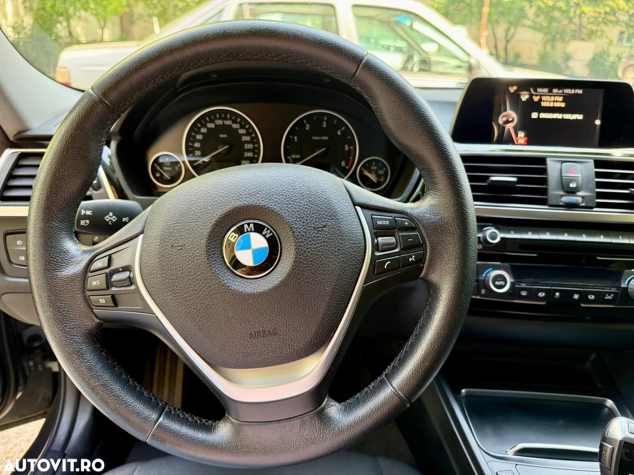 BMW Seria 3 320d Aut. Advantage - 9