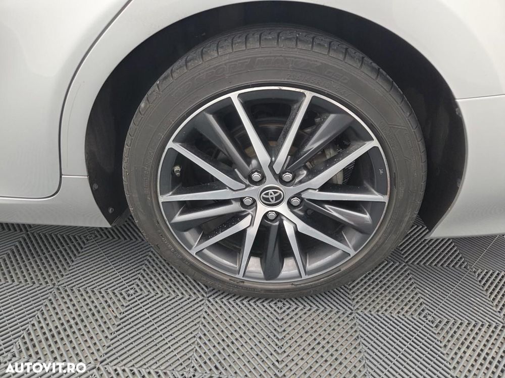 Toyota Camry 2.5 Dynamic - 16