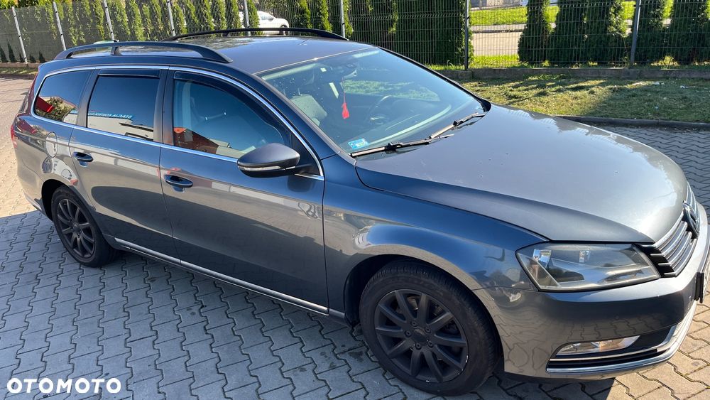 Volkswagen Passat 1.6 TDI Comfortline - 11