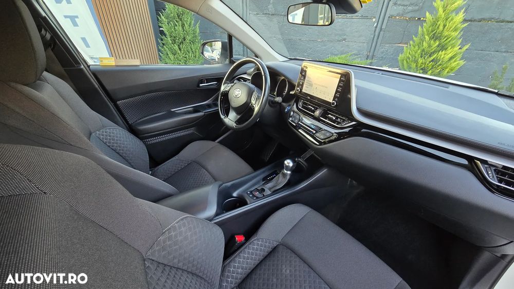 Toyota C-HR 1.8 HSD 122 CP 4x2 CVT C-ult Style - 12
