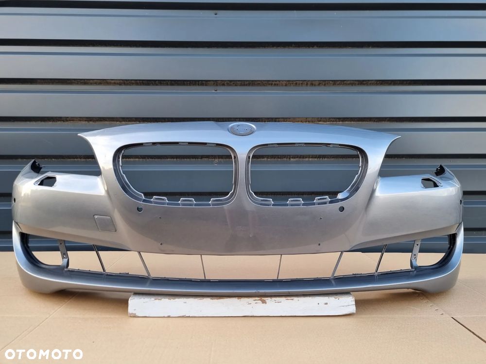 BMW 5 F10 F11 2009- Zderzak przód oryginał MC058 - 1