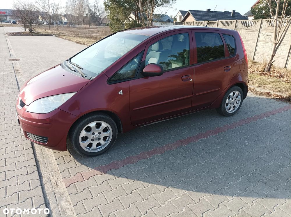 Mitsubishi Colt - 1