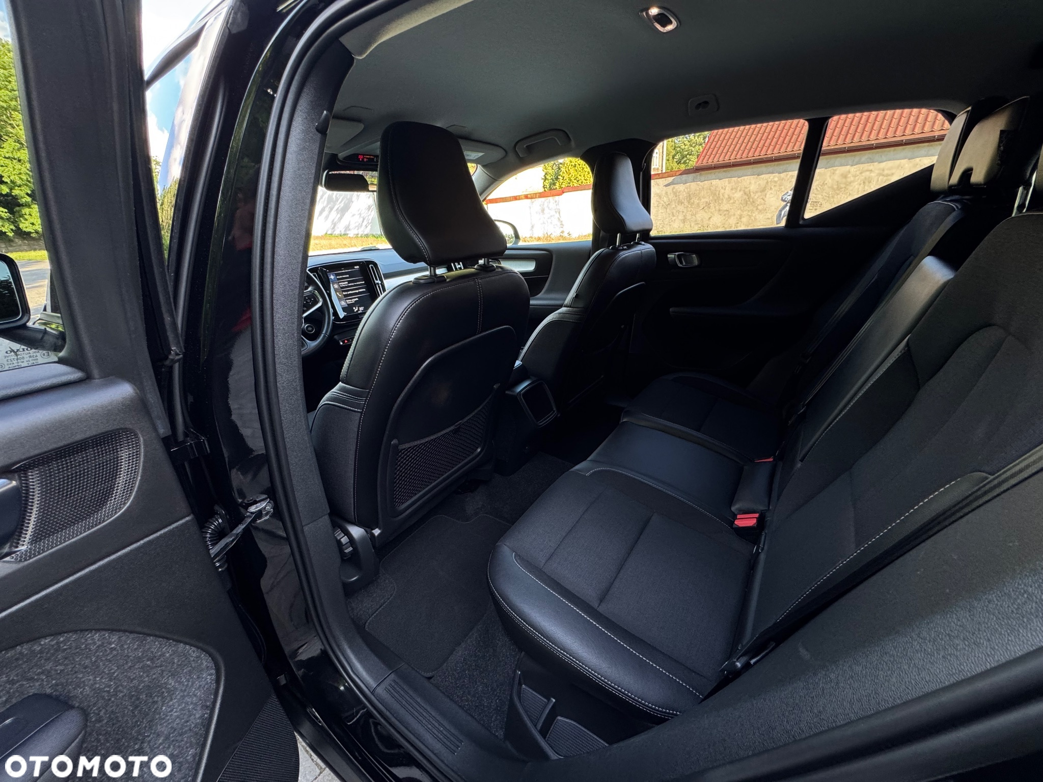 Volvo XC 40 T3 Momentum - 29