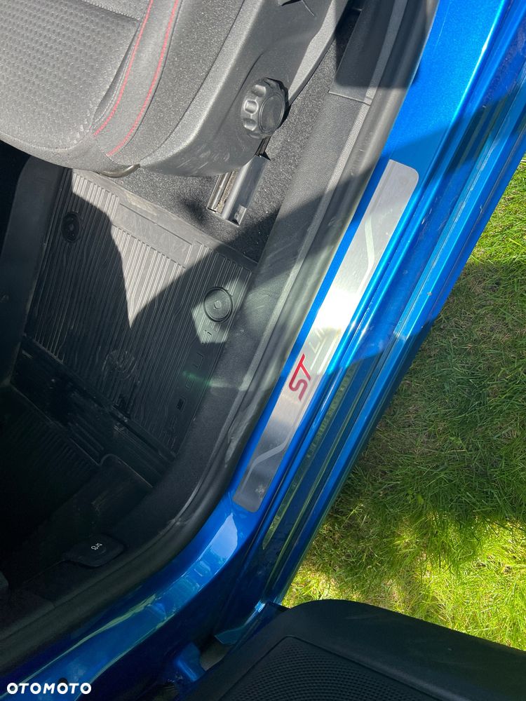 Ford Focus 1.5 EcoBoost Start-Stopp-System ST-LINE - 23