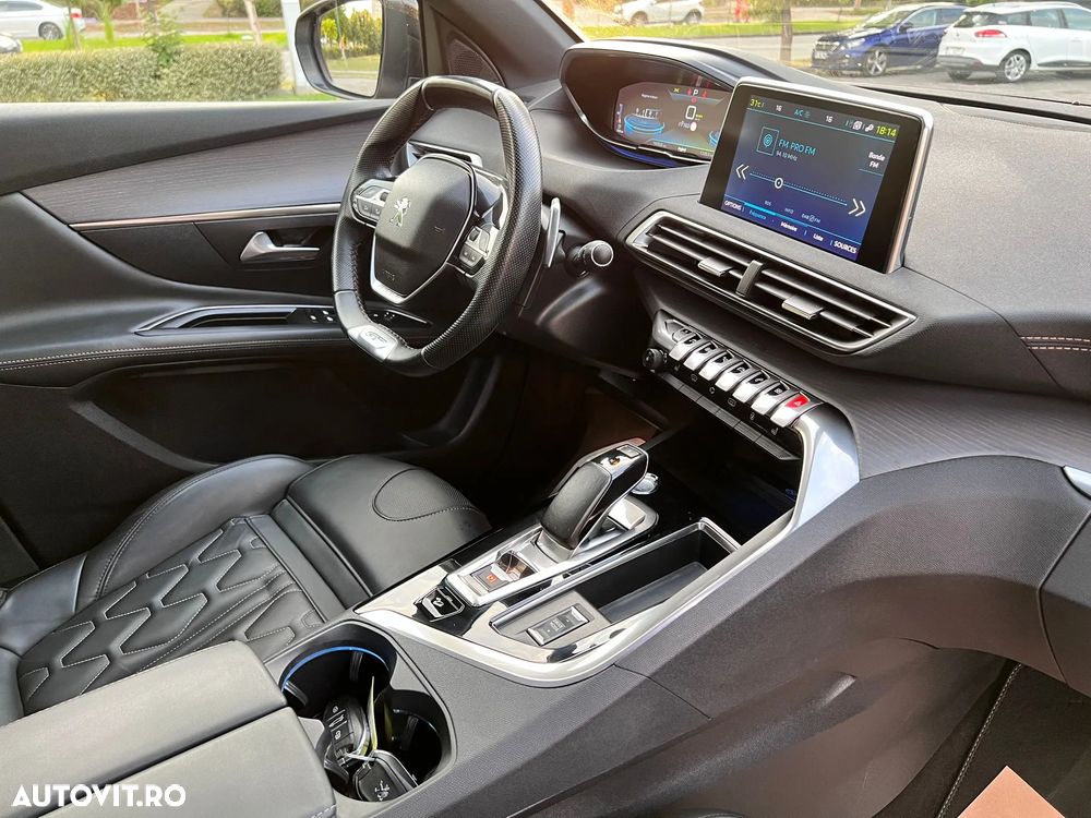 Peugeot 3008 PHEV 300 EAT8 4X4 GT - 26