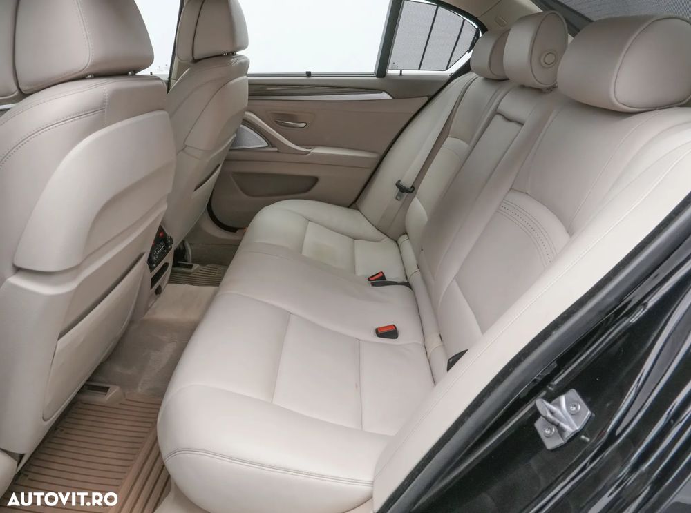 BMW Seria 5 535d xDrive AT - 16