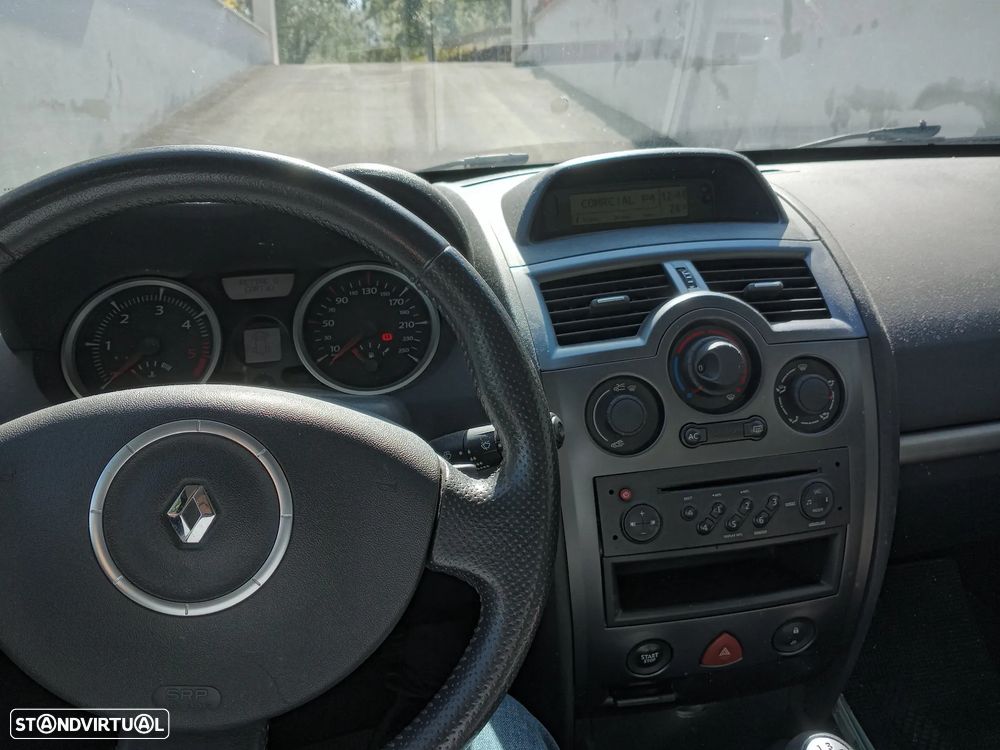 Renault Mégane 1.5 dCi Dynamique - 6