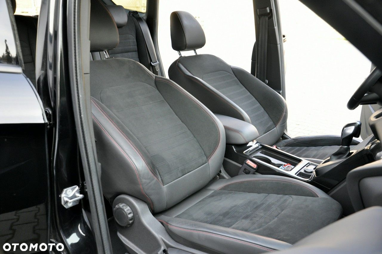 Ford Kuga 1.5 EcoBlue ST-LINE - 25