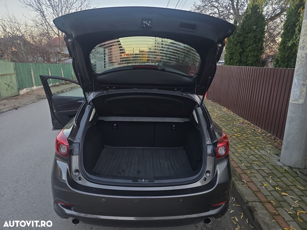 Mazda 3 SKYACTIV-D 150 Black Limited - 28