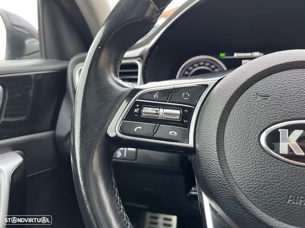 Kia XCeed 1.6 GDi PHEV Drive - 16