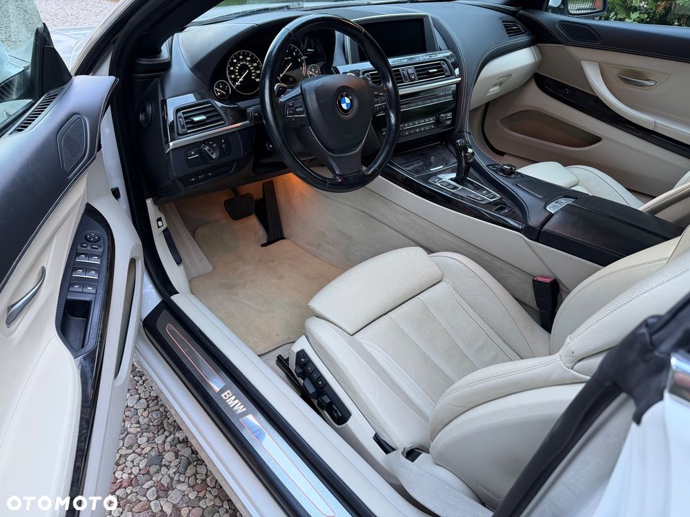 BMW Seria 6 650i - 13