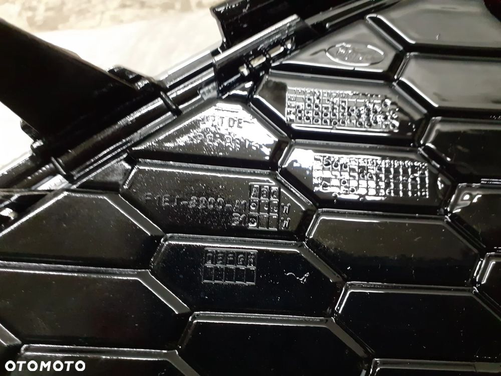 GRILL ATRAPA FORD FOCUS MK3 LIFT ST LINE 2014-2018R F1EJ-8200 - 7