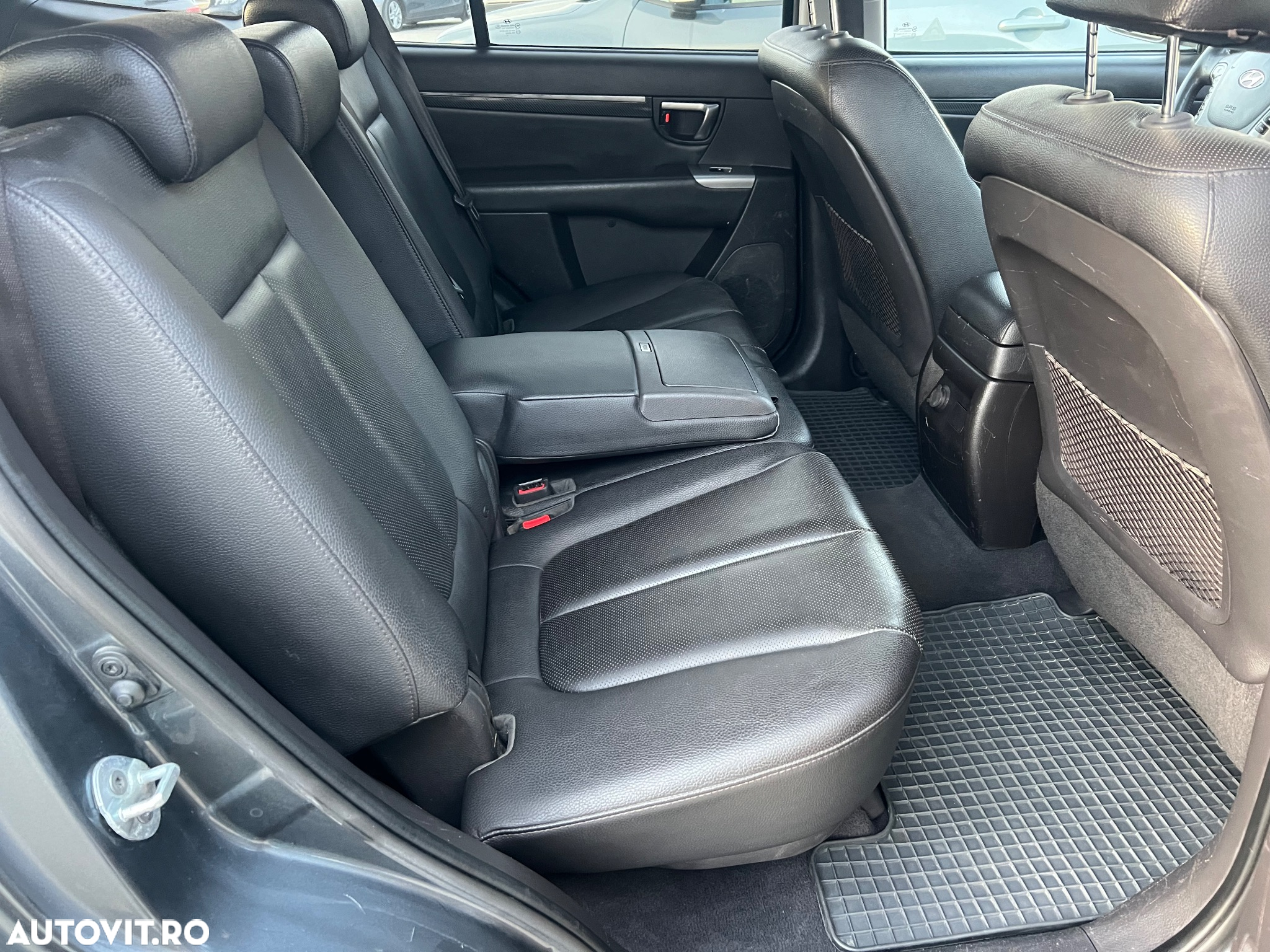 Hyundai Santa Fe - 10
