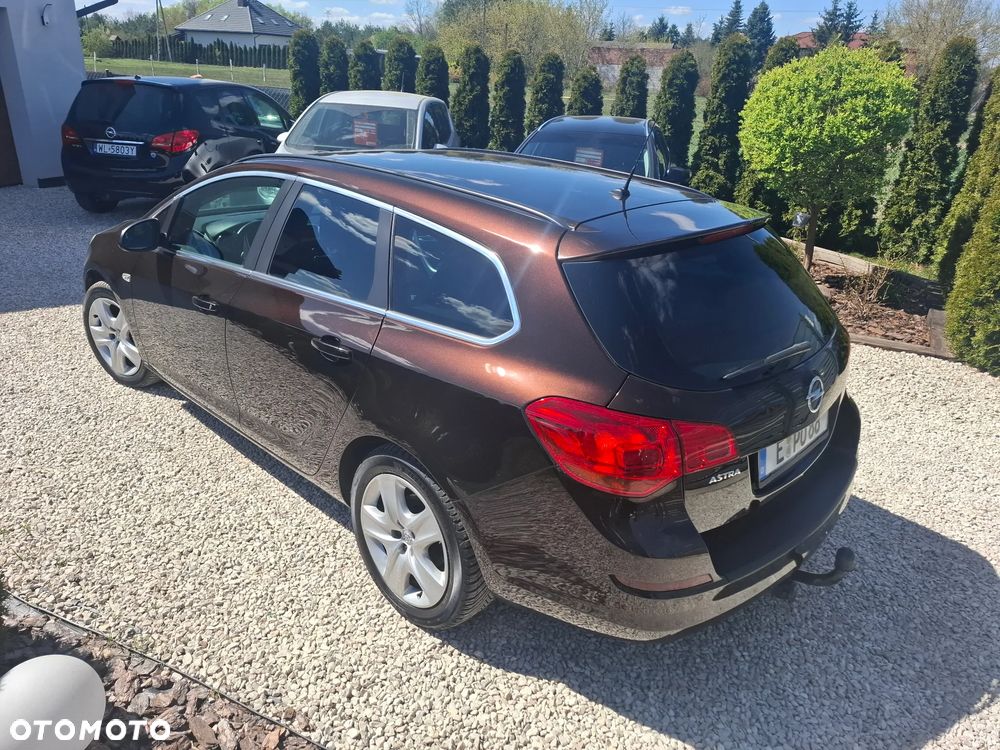 Opel Astra 1.6 Exklusiv - 12