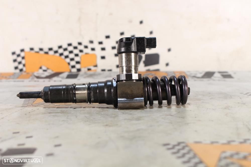 Injetor Audi A3 (8P1)  03G130073d / 03G 130 073 D - 4