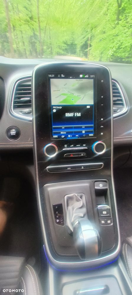 Renault Scenic 1.5 dCi Dynamique EDC - 17