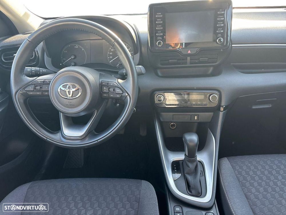 Toyota Yaris 1.5 HDF Comfort Plus - 17