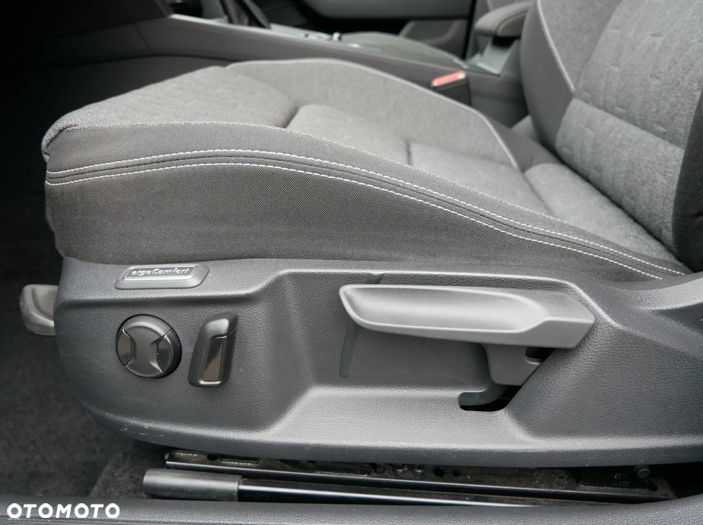 Volkswagen Passat 2.0 TDI EVO Business - 31