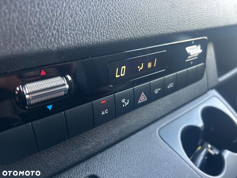 Mercedes-Benz Sprinter - 20