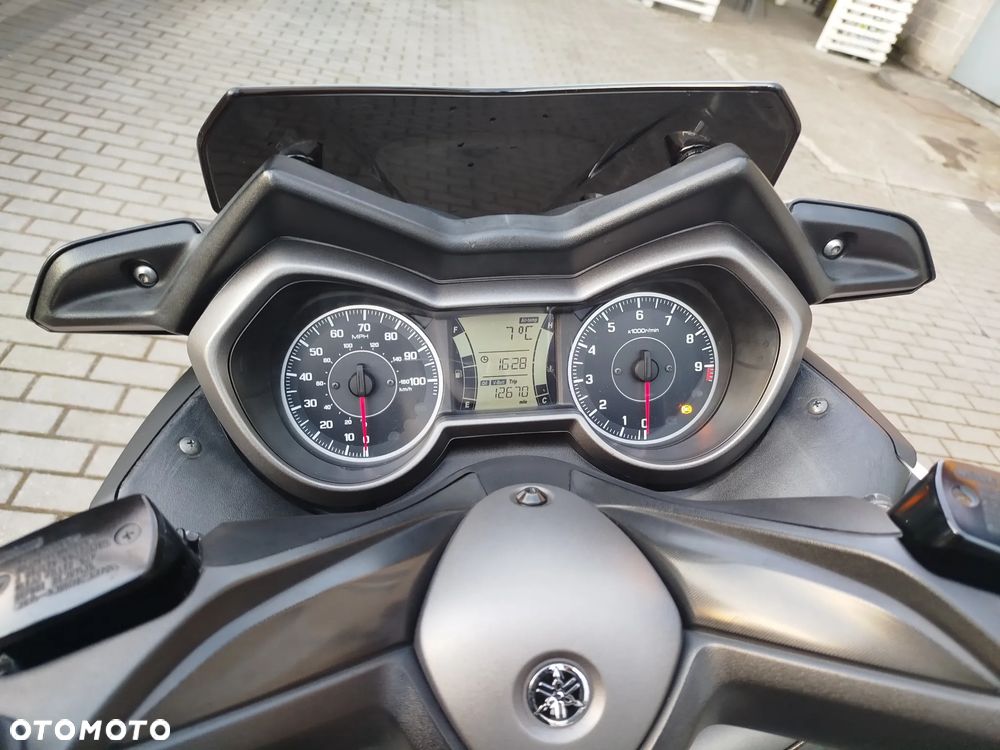 Yamaha X-max - 7
