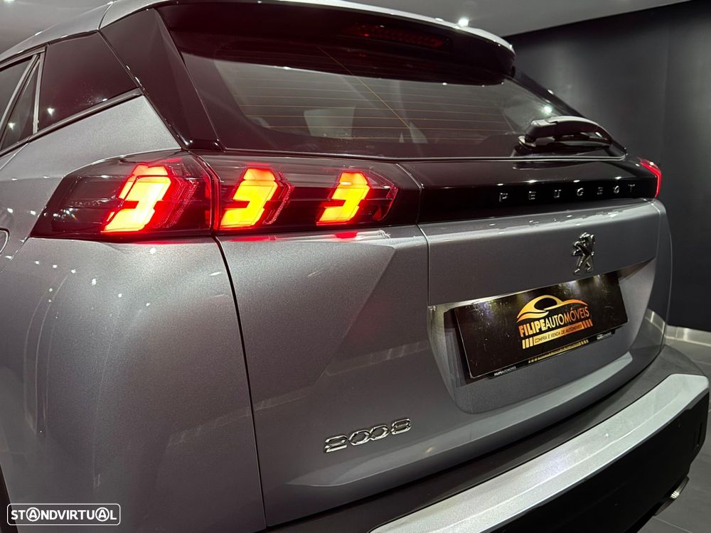 Peugeot 2008 1.2 PureTech Active Pack EAT8 - 11