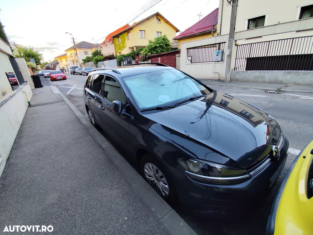 Volkswagen Golf - 8