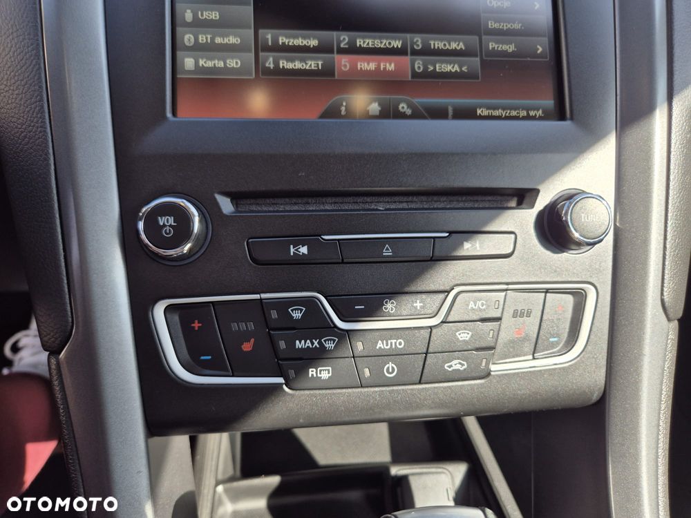 Ford Mondeo 2.0 TDCi Titanium PowerShift - 28