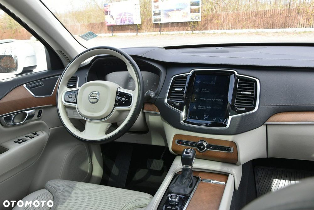 Volvo XC 90 - 11