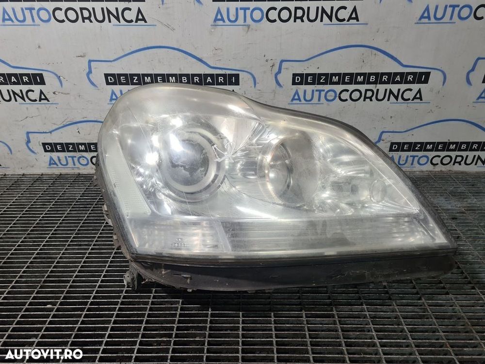 Far Dreapta Mercedes GL X164 2006 - 2008 SUV 4 Usi (1266) Cu lupă - 1