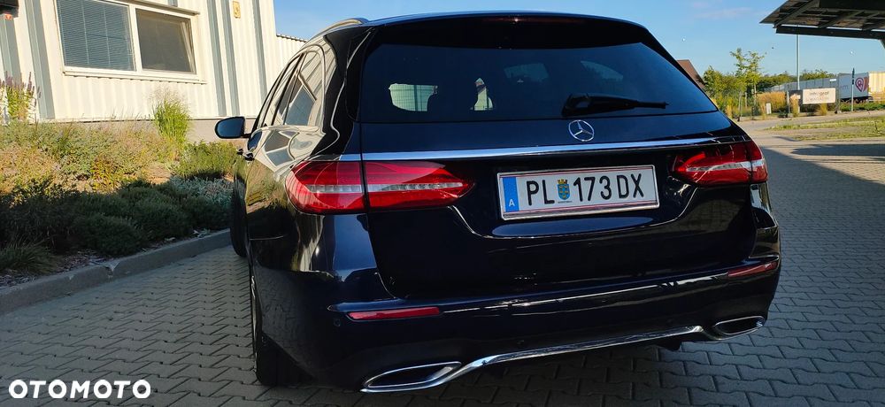 Mercedes-Benz Klasa E 220 d 4Matic 9G-TRONIC AMG Line - 5
