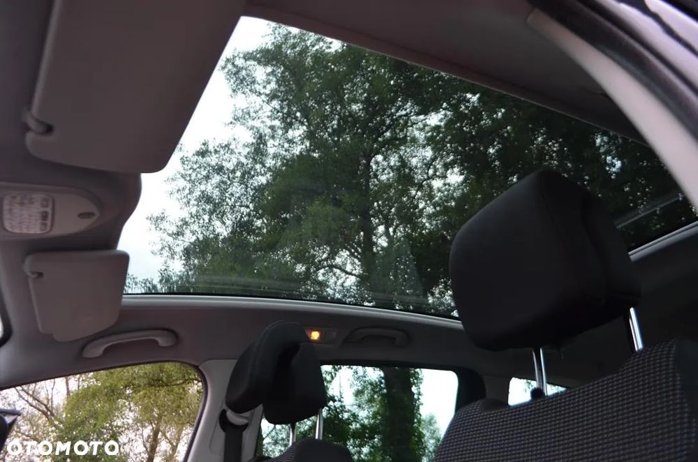 Peugeot 5008 HDI 160 Automatik Active - 15