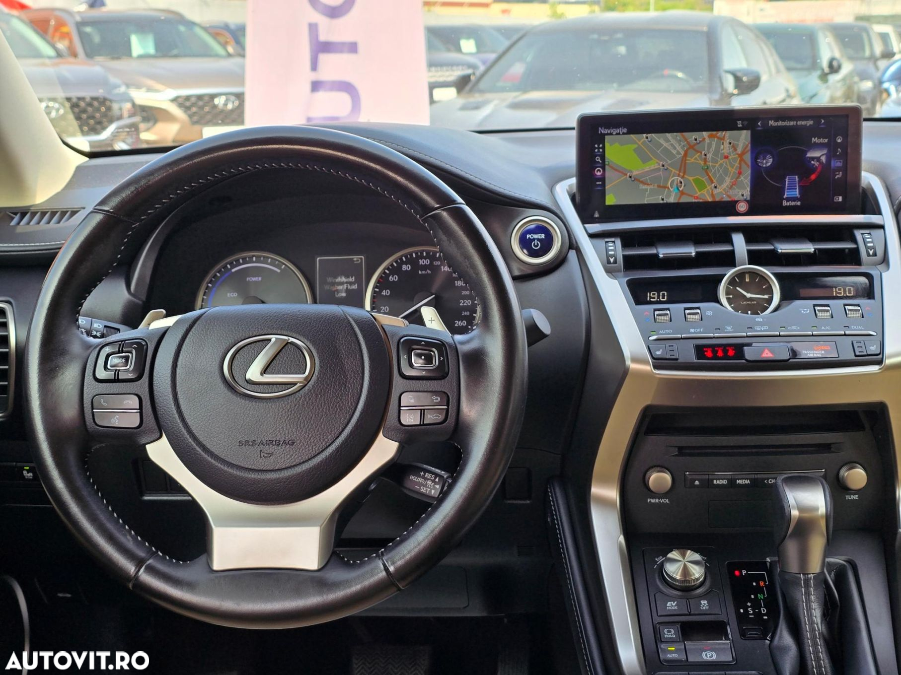 Lexus Seria NX - 14