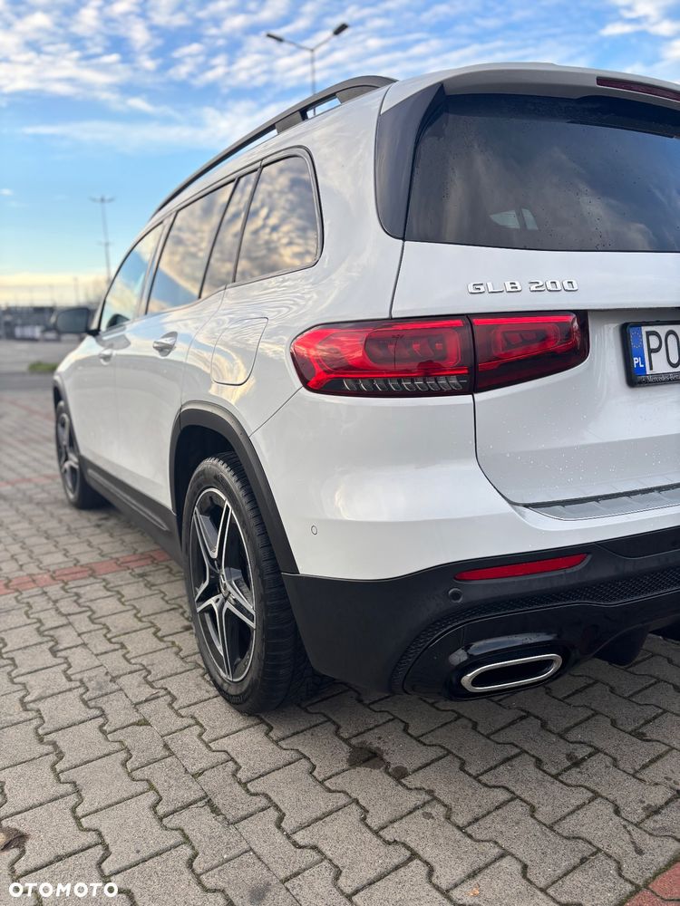 Mercedes-Benz GLB 200 7G-DCT - 3