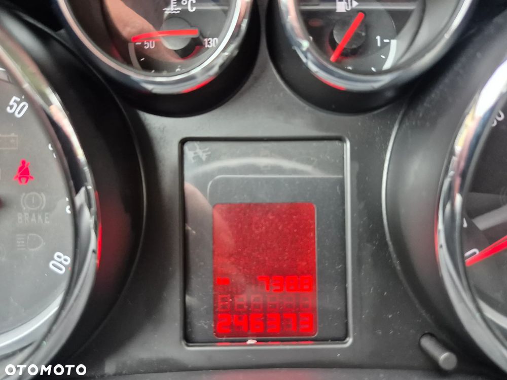 Toyota Auris Hybrid 135 Premium - 32