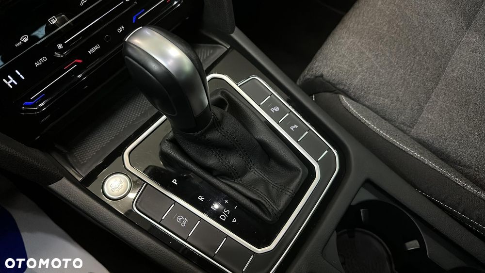 Volkswagen Passat 1.5 TSI EVO Business DSG - 28