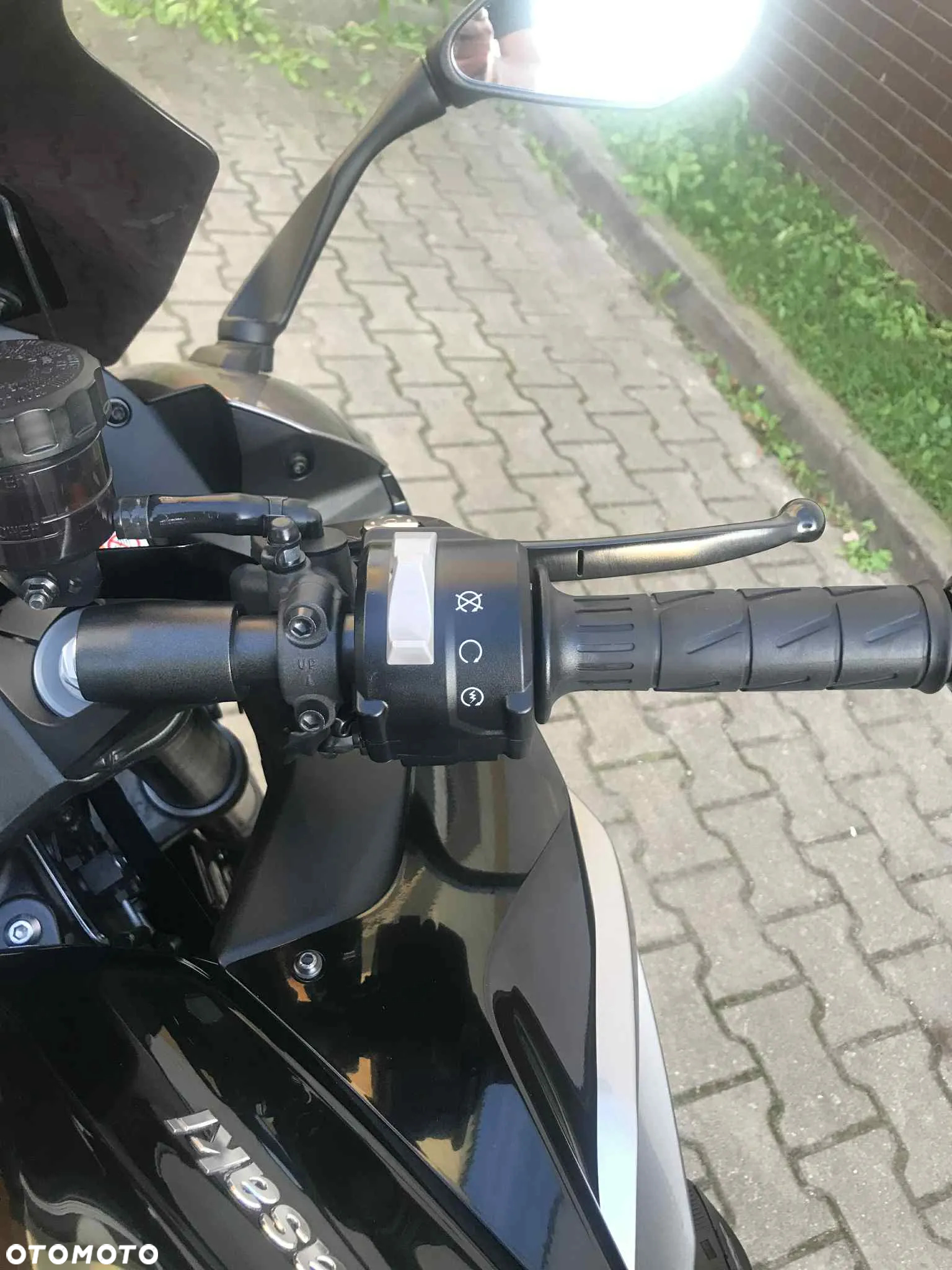 Kawasaki Ninja 1000 SX - 16