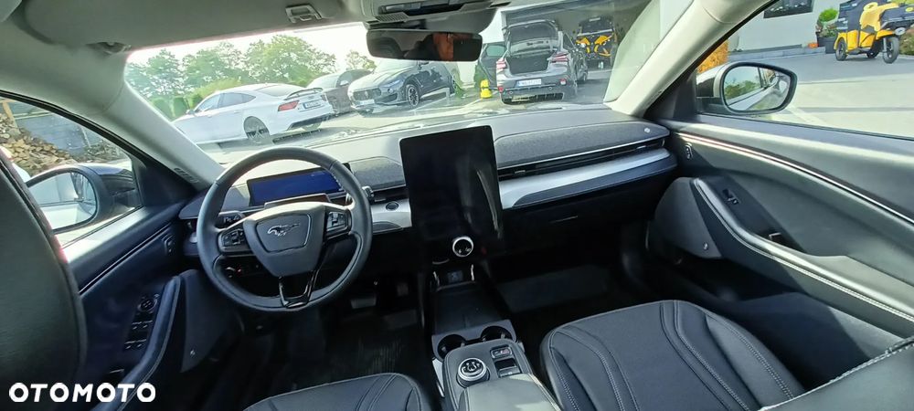 Ford Mustang ver-premium - 10