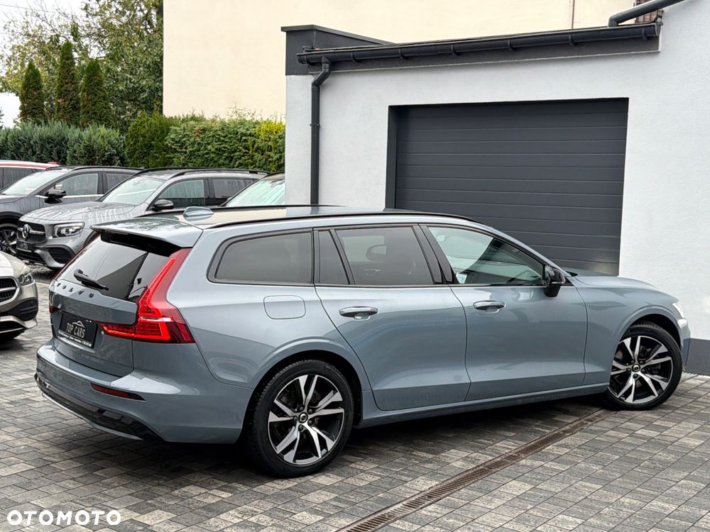 Volvo V60 B3 B Plus Dark - 29