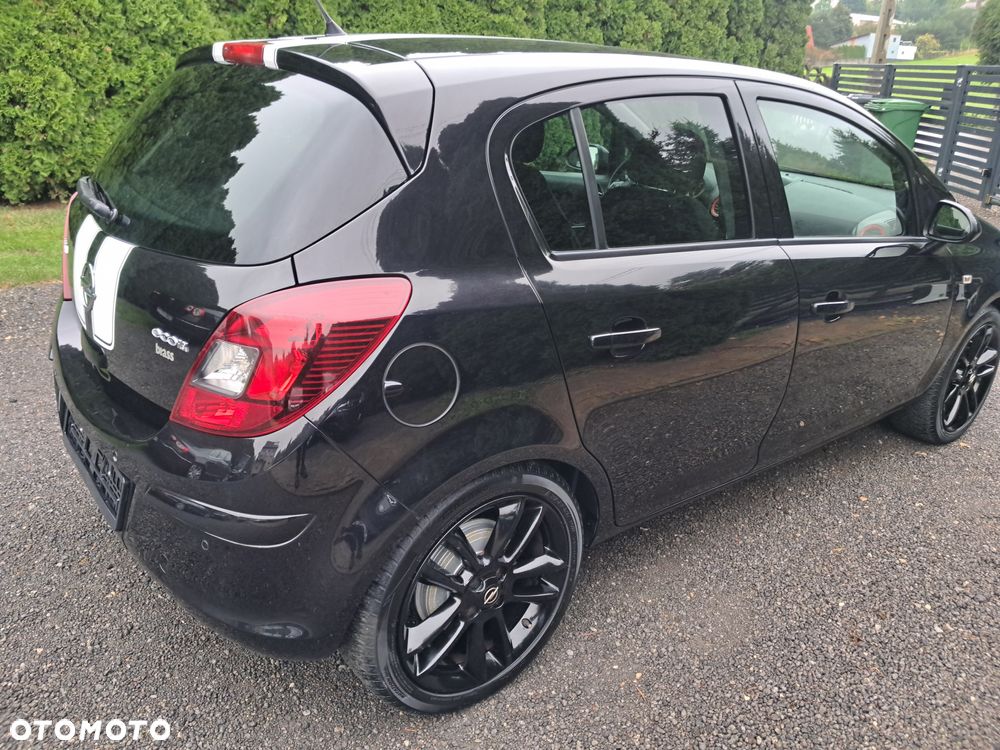 Opel Corsa 1.4 16V Color Edition - 4