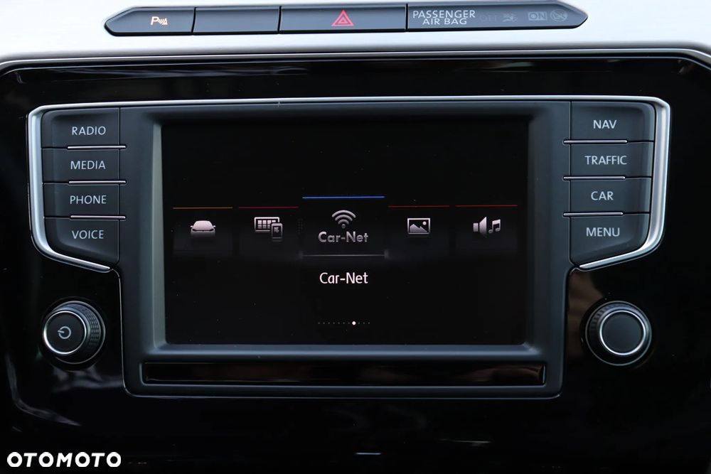 Volkswagen Passat 2.0 TDI (BlueMotion Technology) DSG Highline - 28
