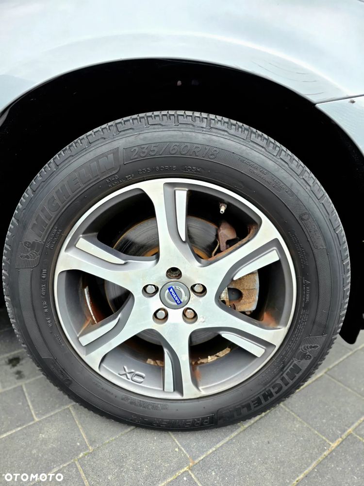 Volvo XC 60 T6 AWD Momentum - 6