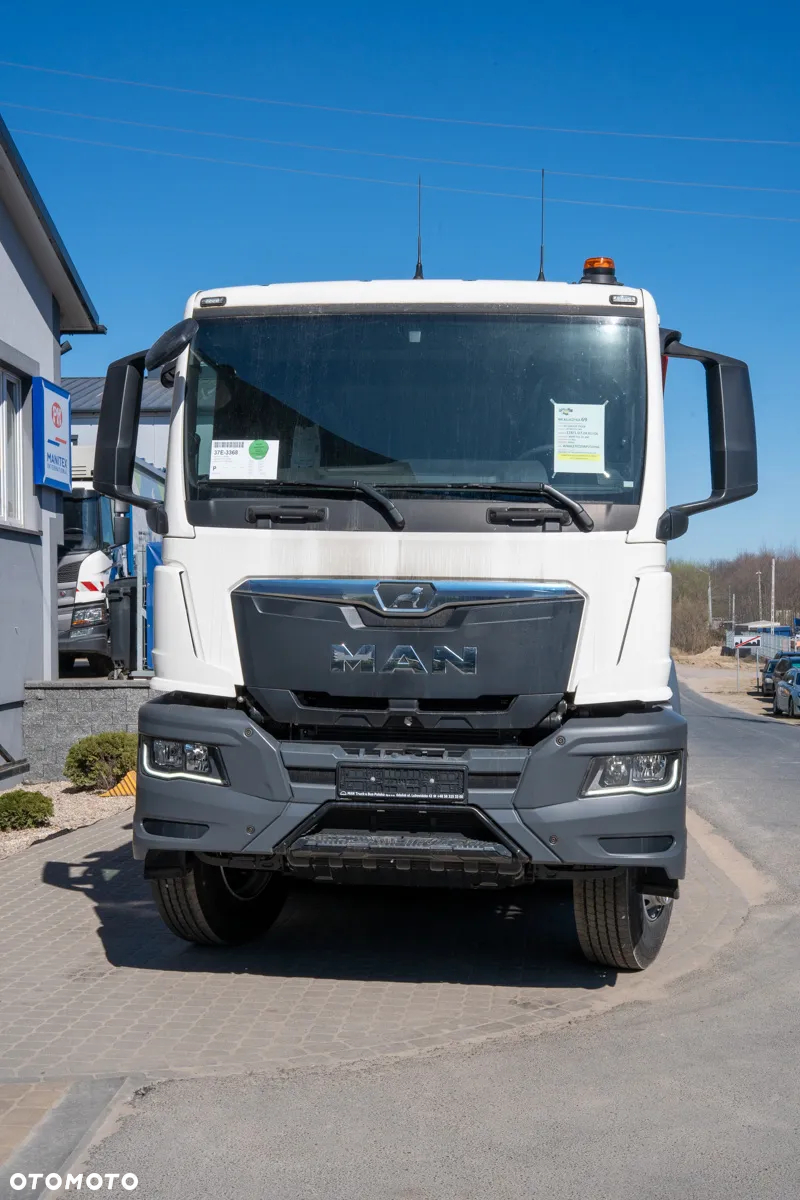 MAN TGS 35.440 8x4 - 11