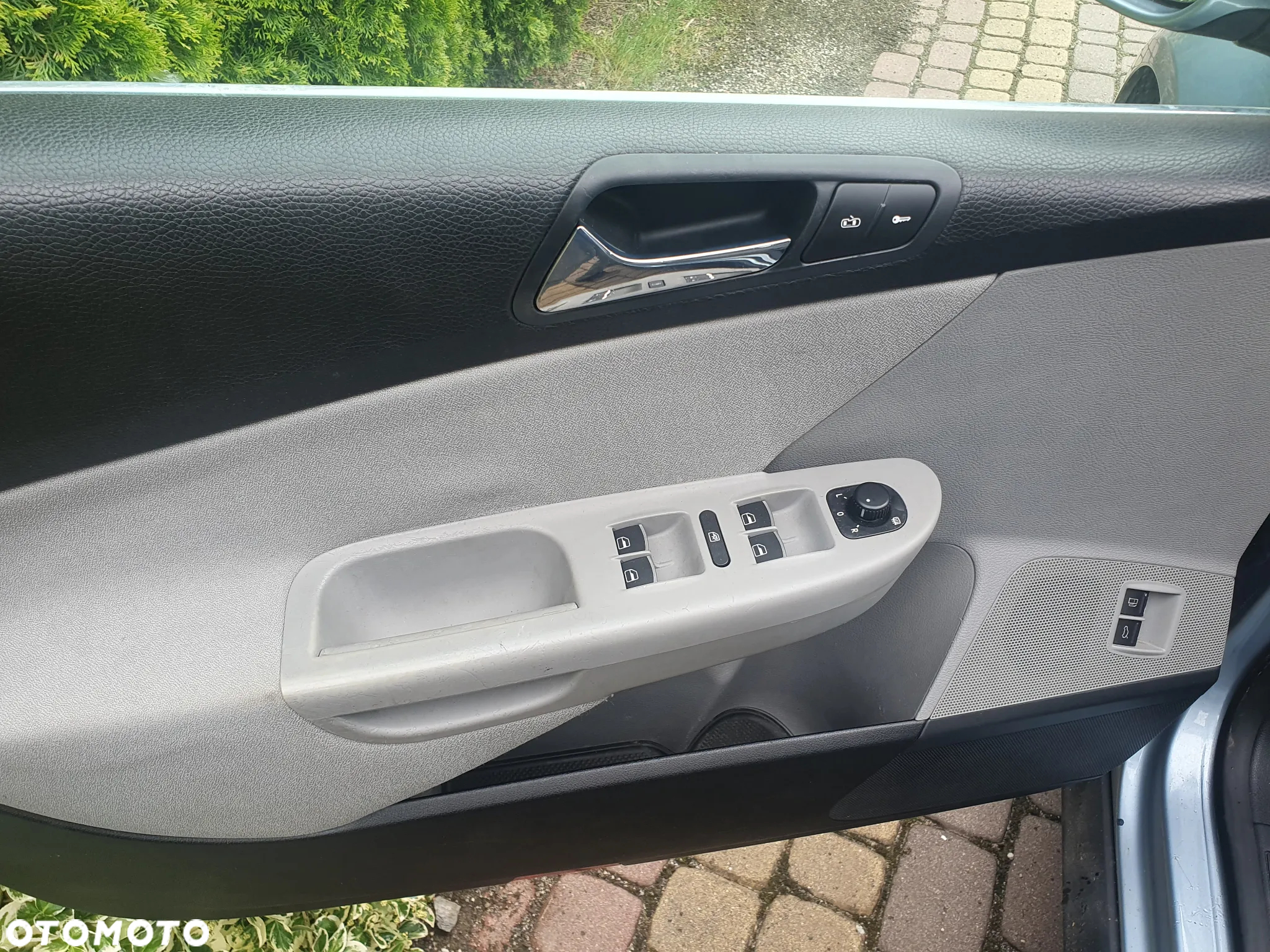 Volkswagen Passat 2.0 FSI Comfortline - 11