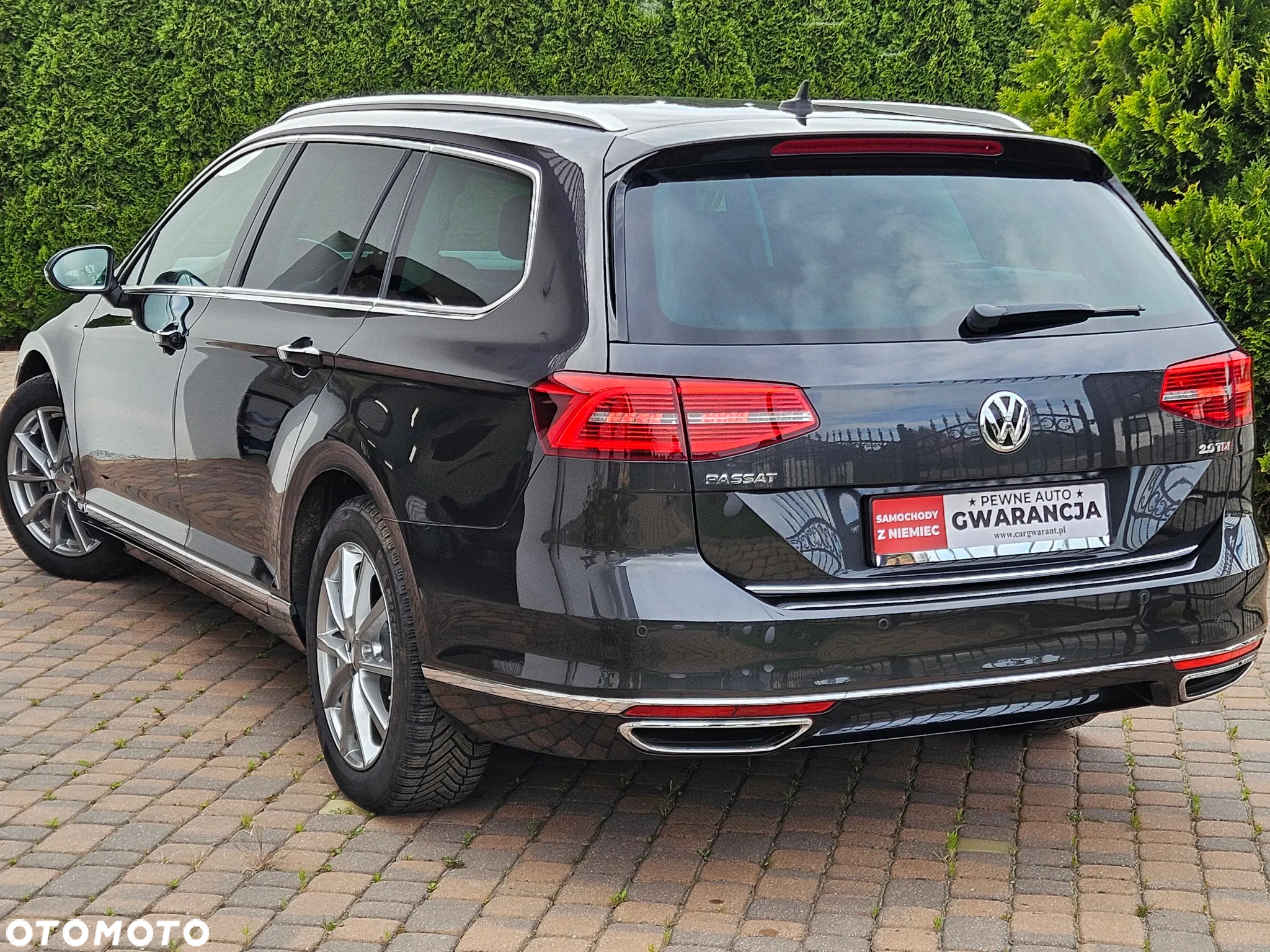Volkswagen Passat - 4
