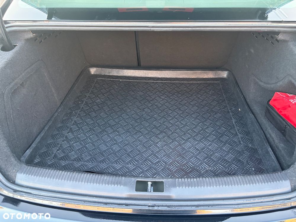 Audi A4 Limousine 2.0 TDI - 11