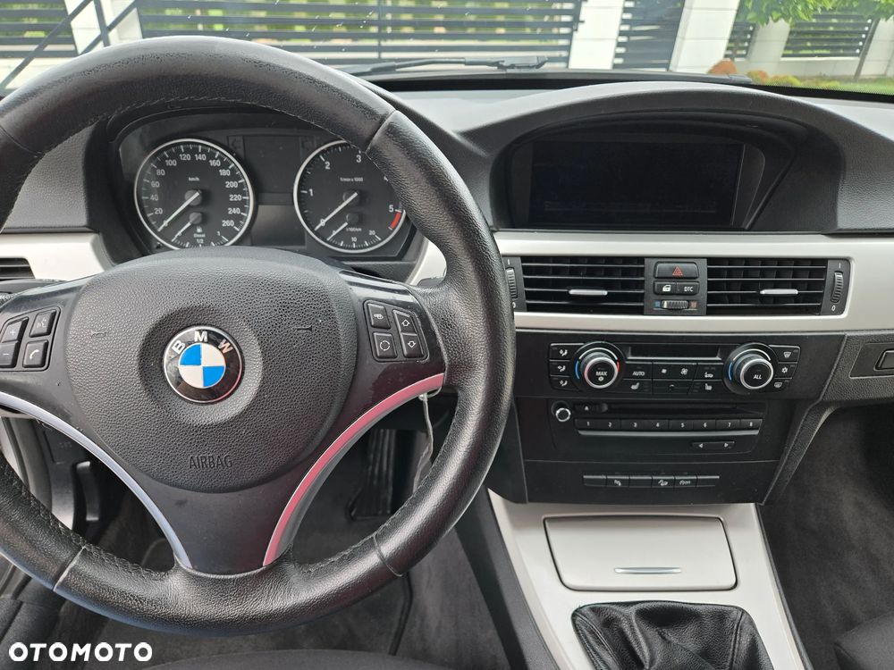 BMW Seria 3 320d xDrive DPF Edition Fleet Sport - 8