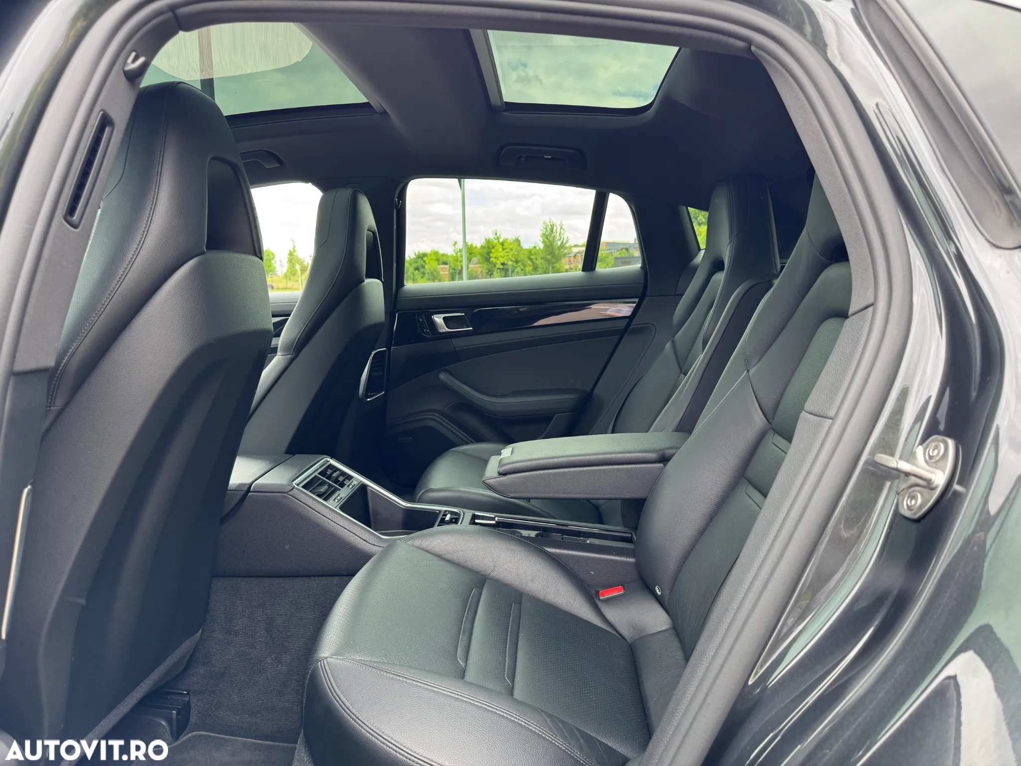 Porsche Panamera 4S - 7