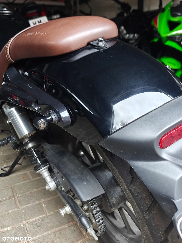 QJMOTOR SRV 125 - 9