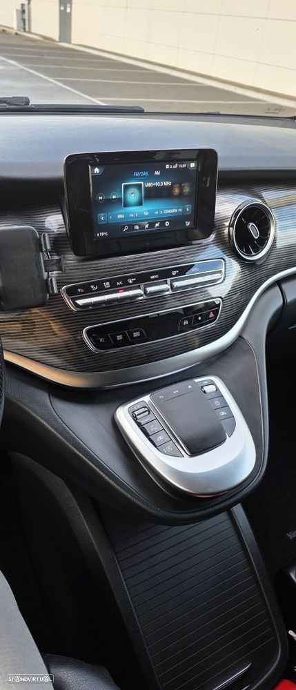 Mercedes-Benz V 220 d Longo Avantgarde - 18