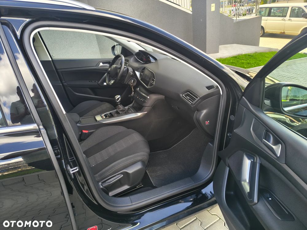 Peugeot 308 1.6 BlueHDi Business Line S&S - 10